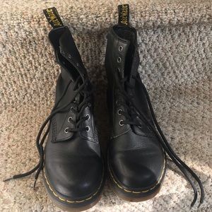 Dr. Marten’s 1460 Smooth Boots